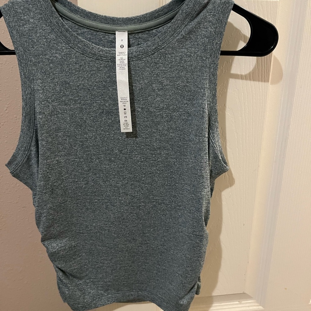 Lululemon tank